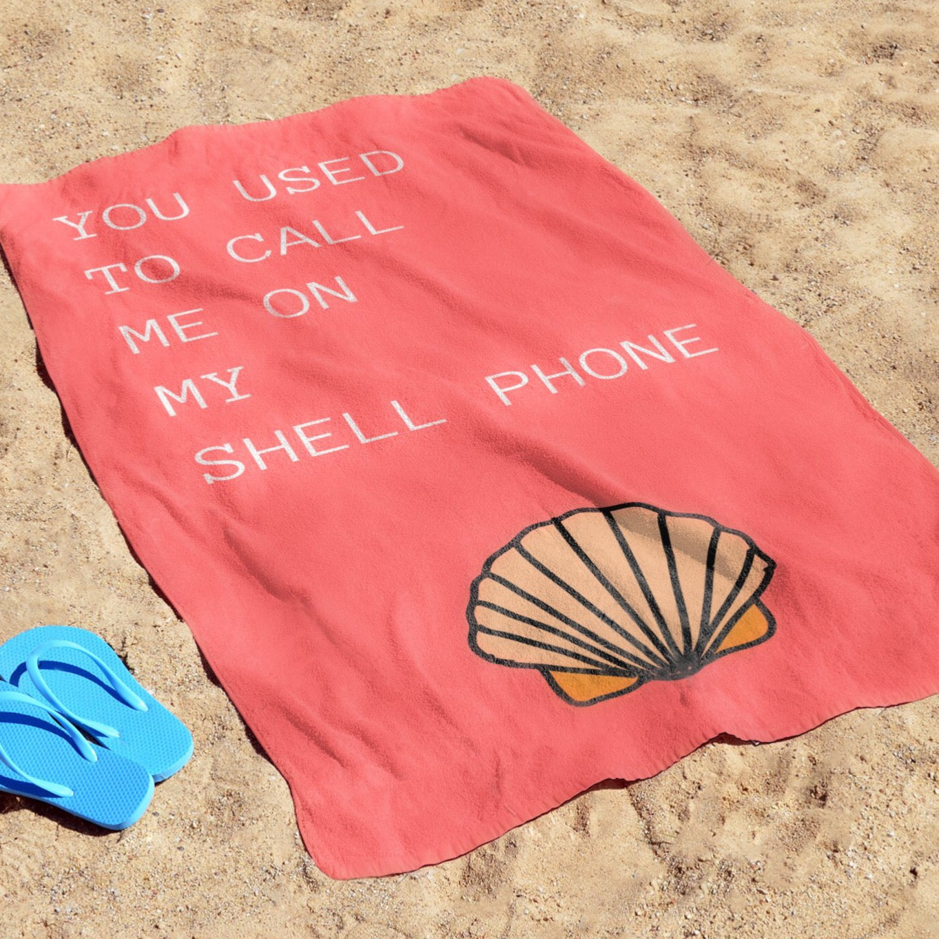EXCLUSIVE: Shell Phone Microfibre Beach Towel - Resting Beach Face